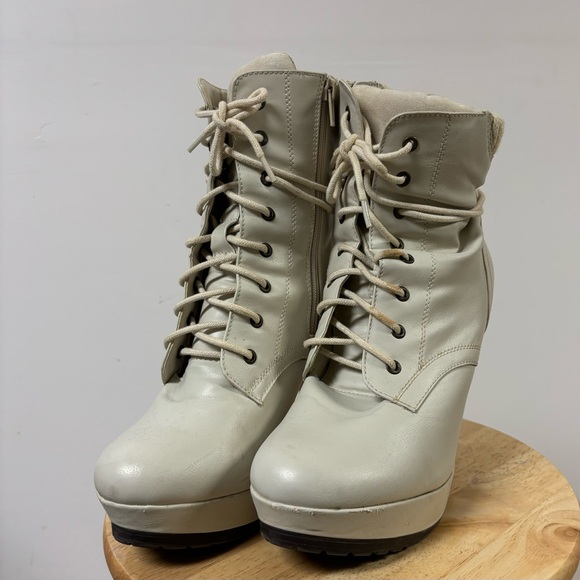 Call It Spring white lace up heel boots size 10W - Picture 3 of 10